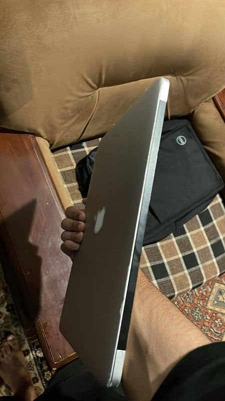 Apple MacBook 2014 model 1