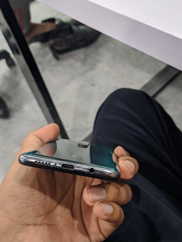 redmi note 8 pro 6/128 with box charger 0