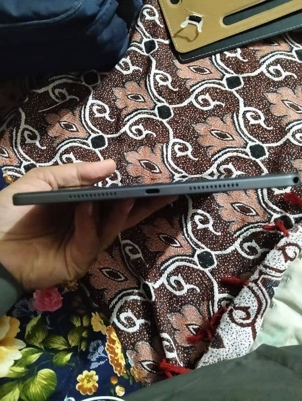 Lenovo M11 with stylus pen 3