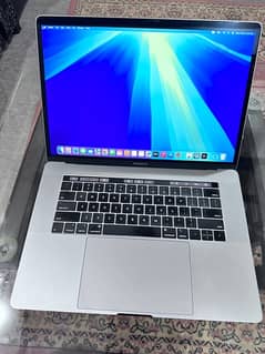 MacBook Pro 2019 i9 32GB 512GB