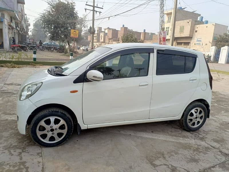 Daihatsu Mira 2014 1