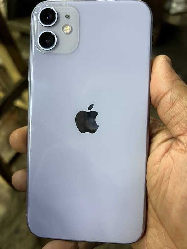 iphone 11 64GB factory unlocked waterpack 1