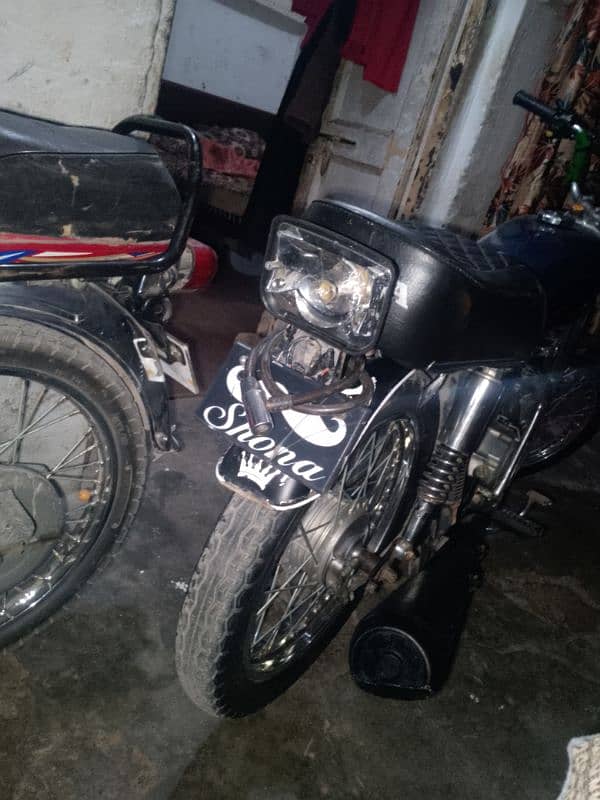 Honda 125 1998 model good condition urgent sale need Money 7