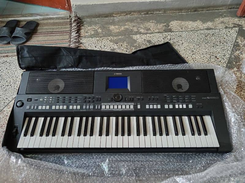 Yamaha PSR S 650 0