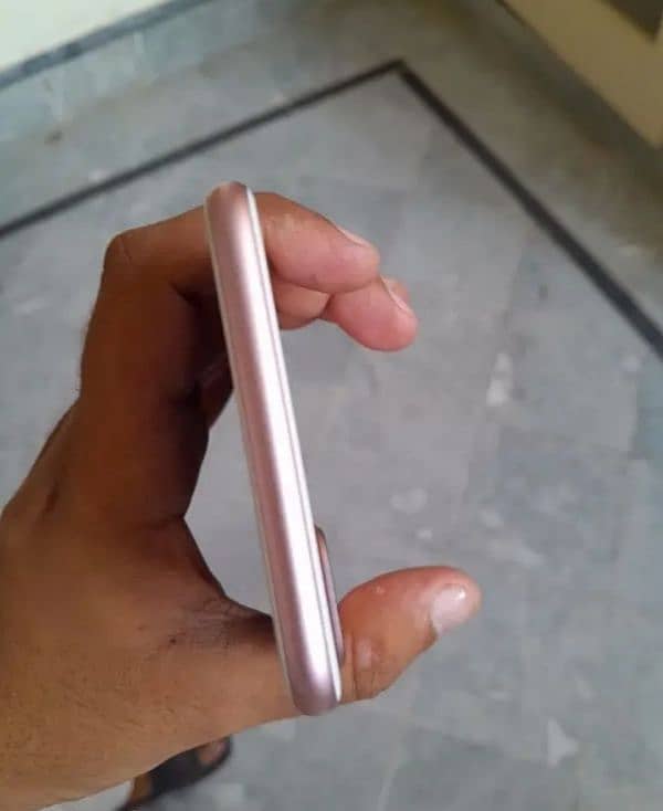 iphone 7 plus 128GB full box WhatsApp number 03417057463 1