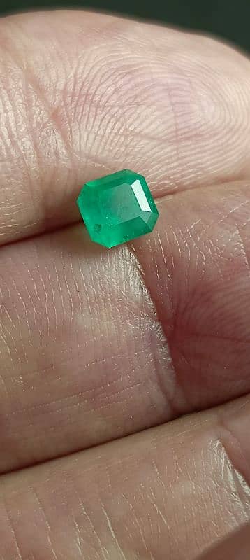 Natural Emeralds Swat 0