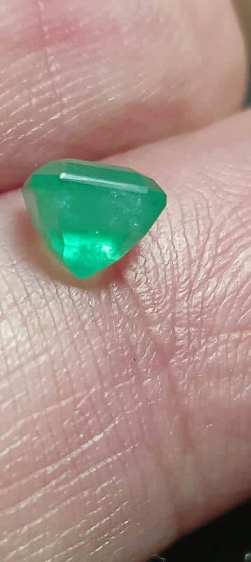 Natural Emeralds Swat 2