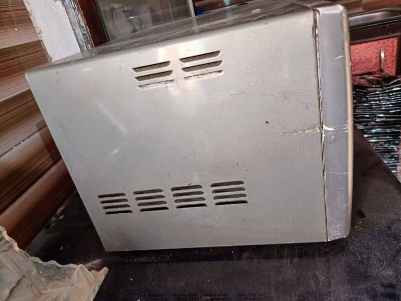 Samsung oven  fir sale in reasonable price 1