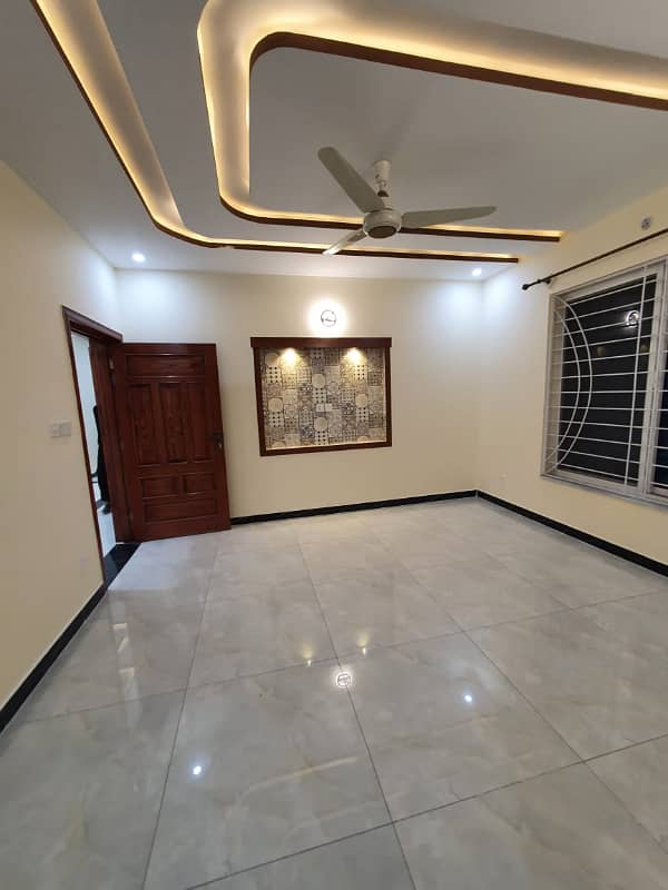 10 Marlas Tile Flooring Ground With All Facilities Near Market and Mosque G-13/3 6