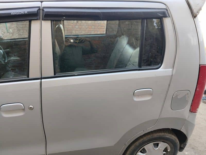 Suzuki Wagon R 2018 1