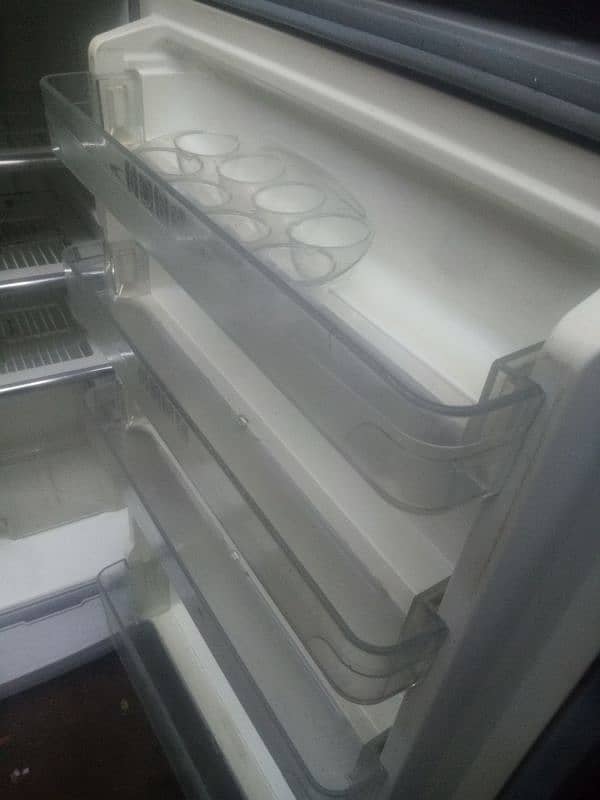 dawlance fridge midiam saiz 0