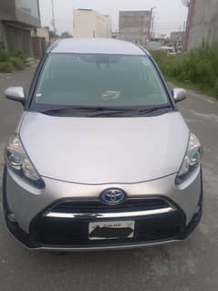 Toyota Sienta 2018