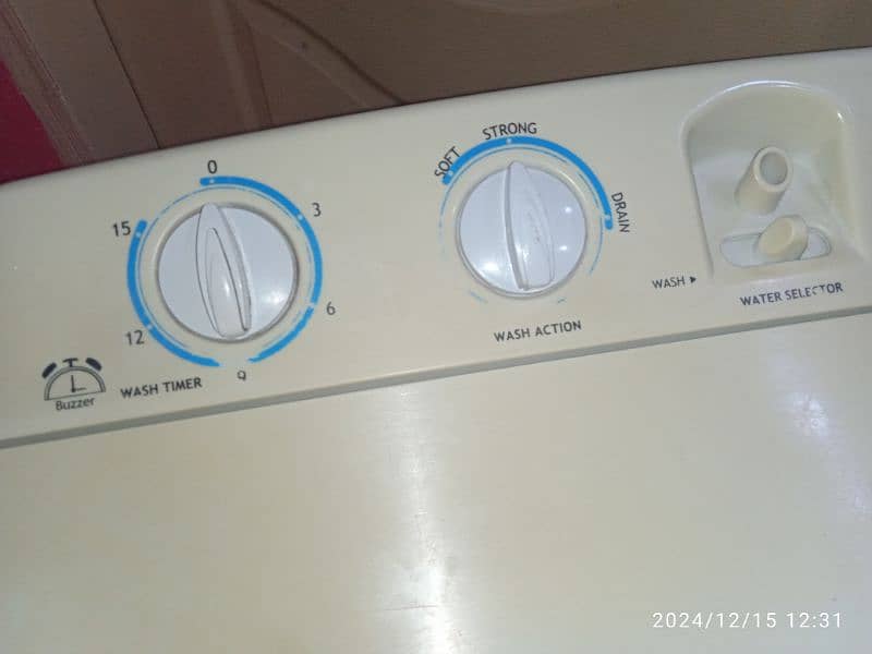 Dawlance washing machine twin tub model number: DW 5200 1