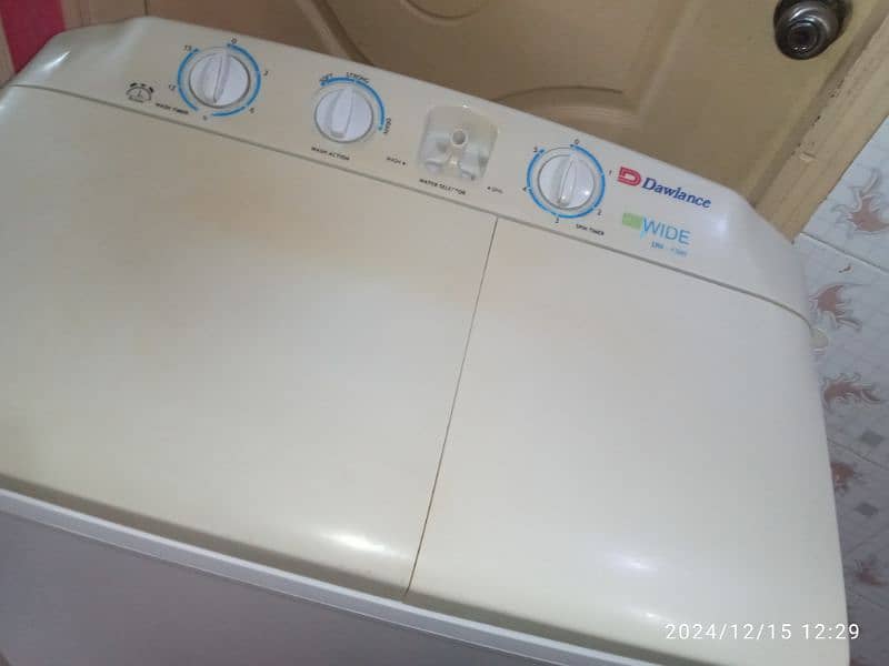 Dawlance washing machine twin tub model number: DW 5200 2