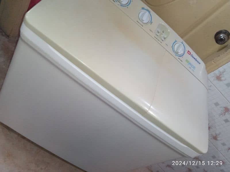 Dawlance washing machine twin tub model number: DW 5200 3