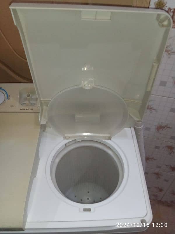 Dawlance washing machine twin tub model number: DW 5200 13