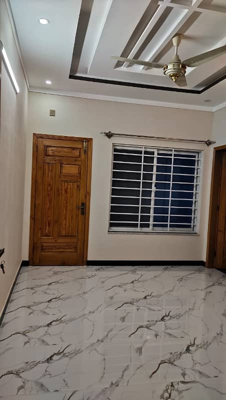 30x70 Brand New Ground Floor Available For Rent G-13, ISLAMABAD 21