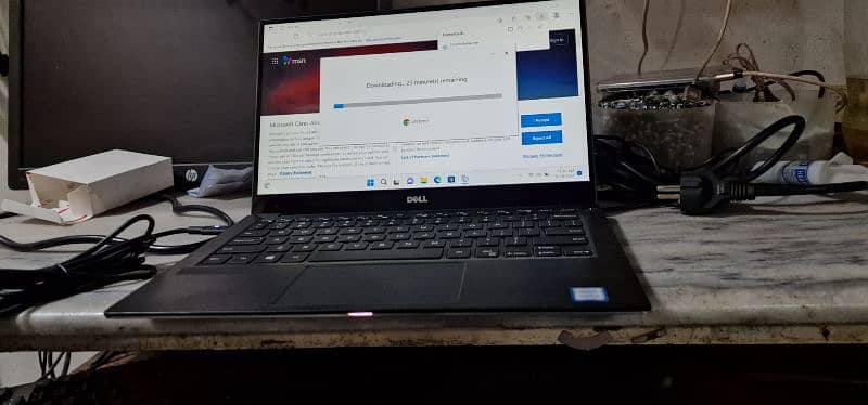 DELL XPS Touchscreen i7-7th Gen borderless edge screen 17