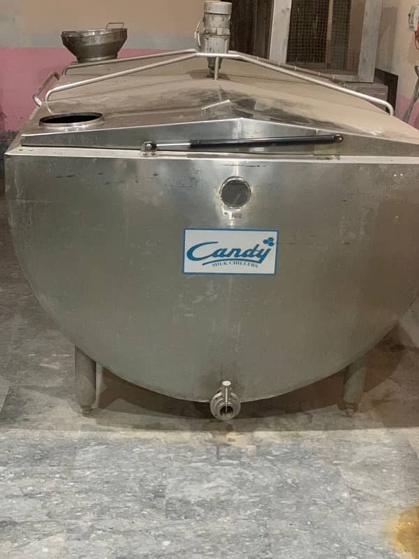 Candy 1800 liter chiller for sale 0