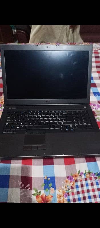 Dell Precision M6800 urgent sale , price can be reduced 4