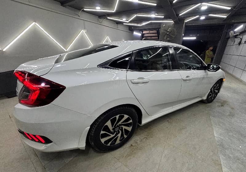 Honda Civic Ug  2018 4