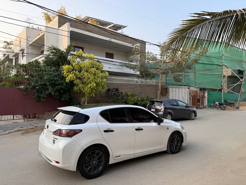 Lexus CT200h F Sports. 7