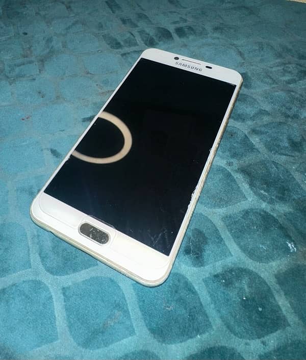 Samsung Galaxy C5 1