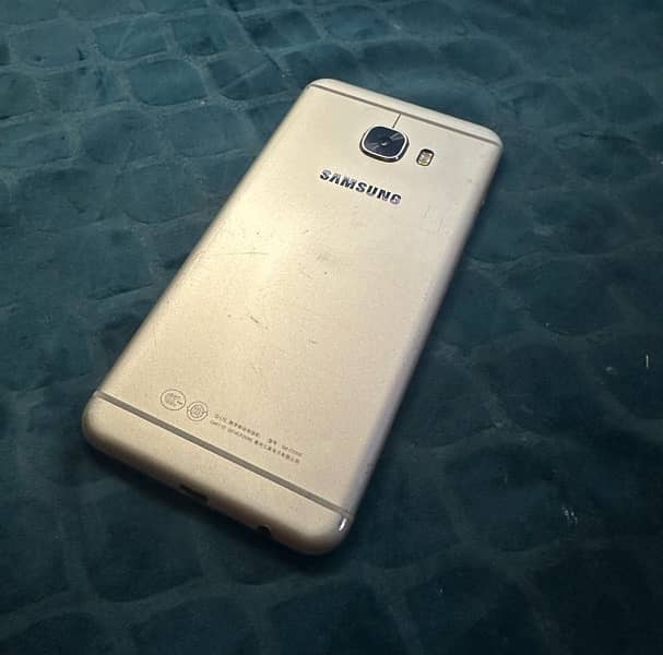 Samsung Galaxy C5 3