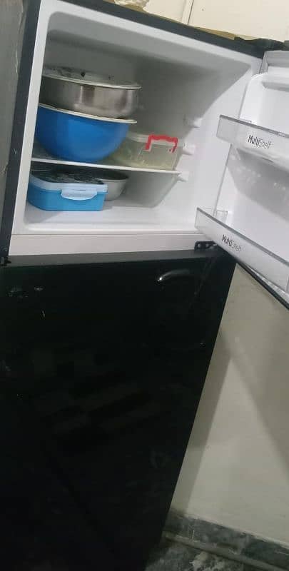 Dawlance Refrigerator. Lush Condition. Only One Year Used 0321-4700039 6