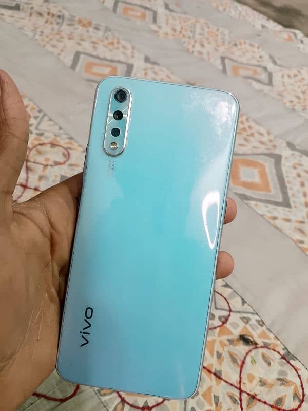 vivo s1 4gb 128gb 3