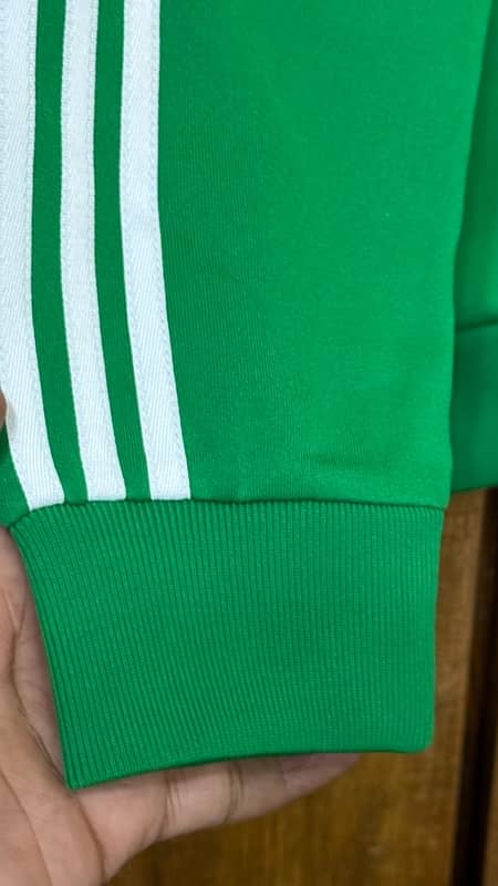 Adidas track Suit Large 1