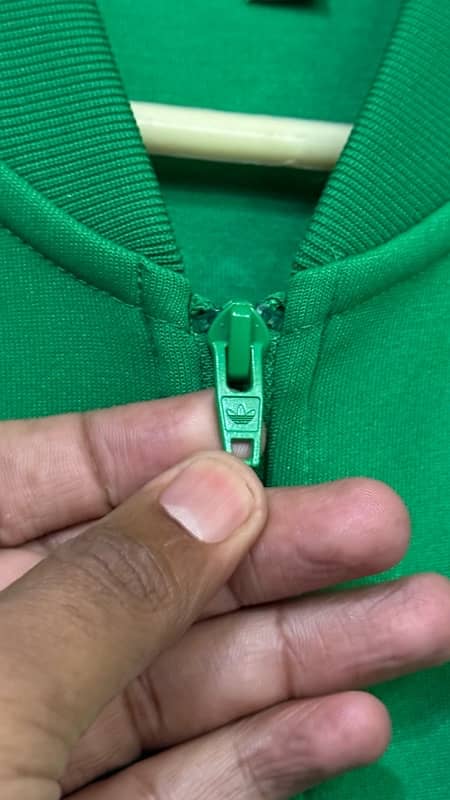 Adidas track Suit Large 2