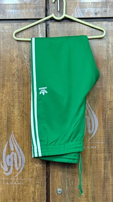 Adidas track Suit Large 5