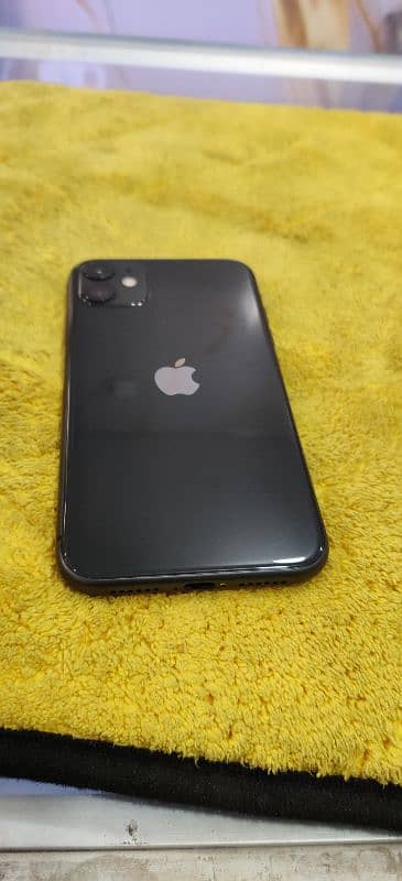 I Phone 11 JV 64 GB 99BH10/10Condition 0