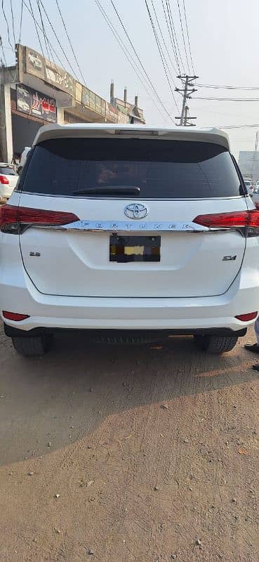 Toyota Fortuner Sigma 2018/19 3