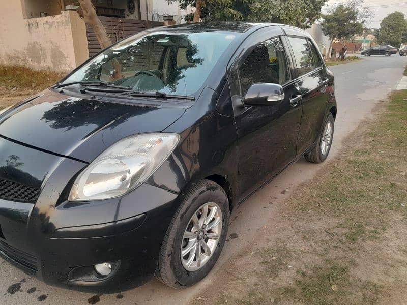 Toyota Vitz 2010 5