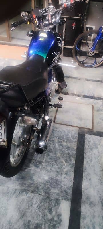 Suzuki GS 150 SE, new like condition 3