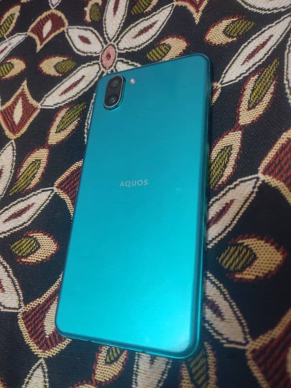 AQUOS R3 Special for PUBG Lovers Condition 10/9 Memo 6/128pta approved 1