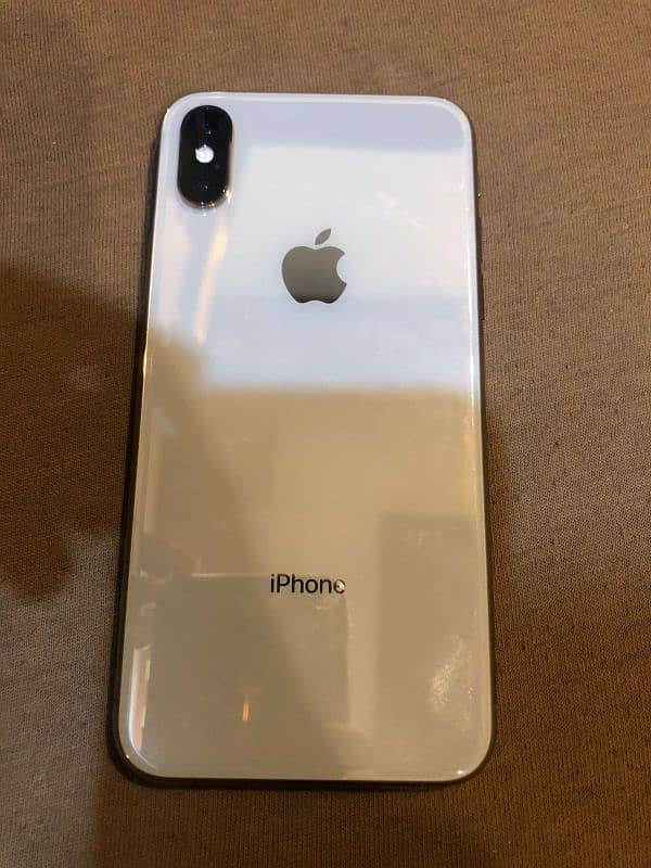 iPhone xs 1