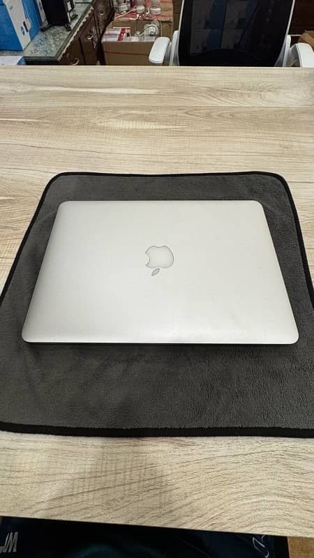 Macbook Pro Ratina 13” Late 2012 Core i5, 8GB, 256GB 1