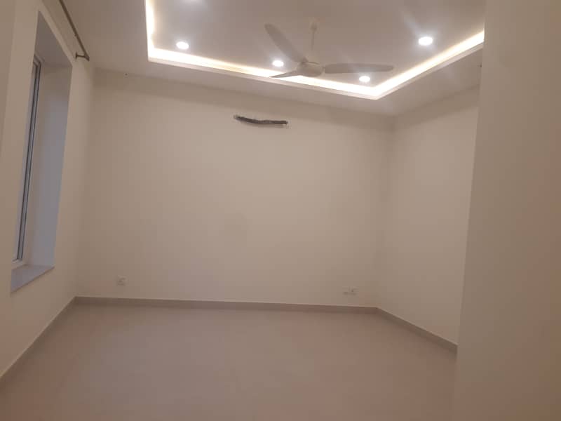 UPPER PORTION FOR RENT 5