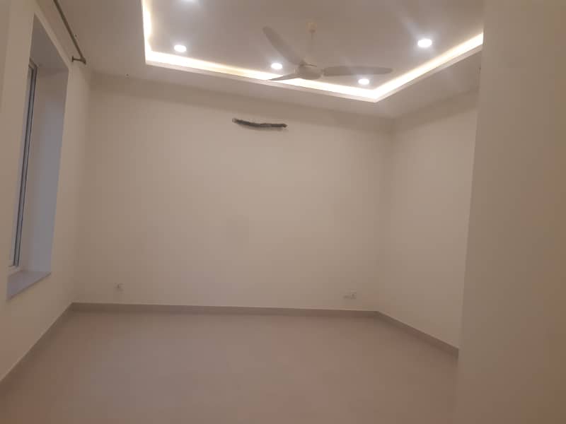 UPPER PORTION FOR RENT 6