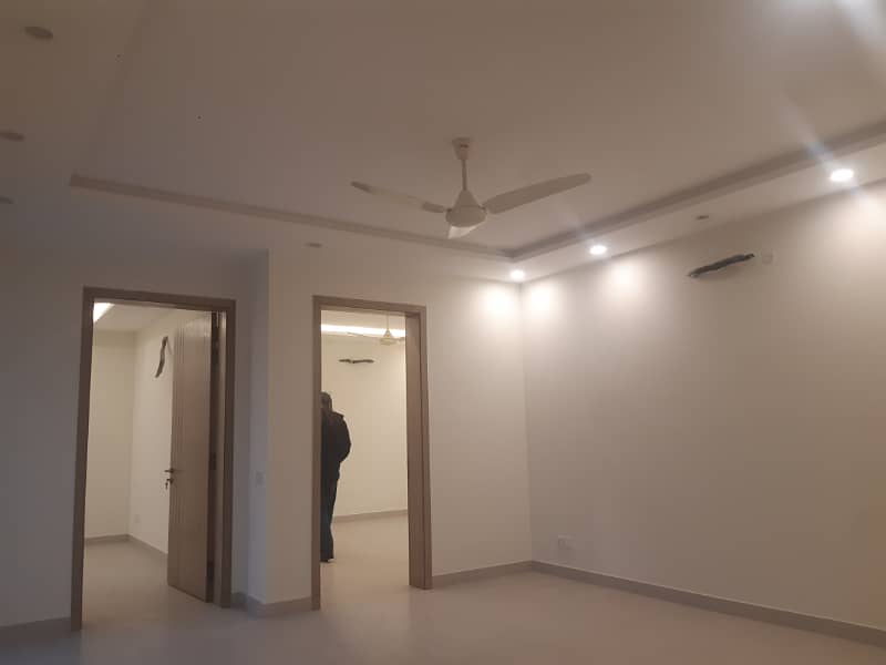 UPPER PORTION FOR RENT 11