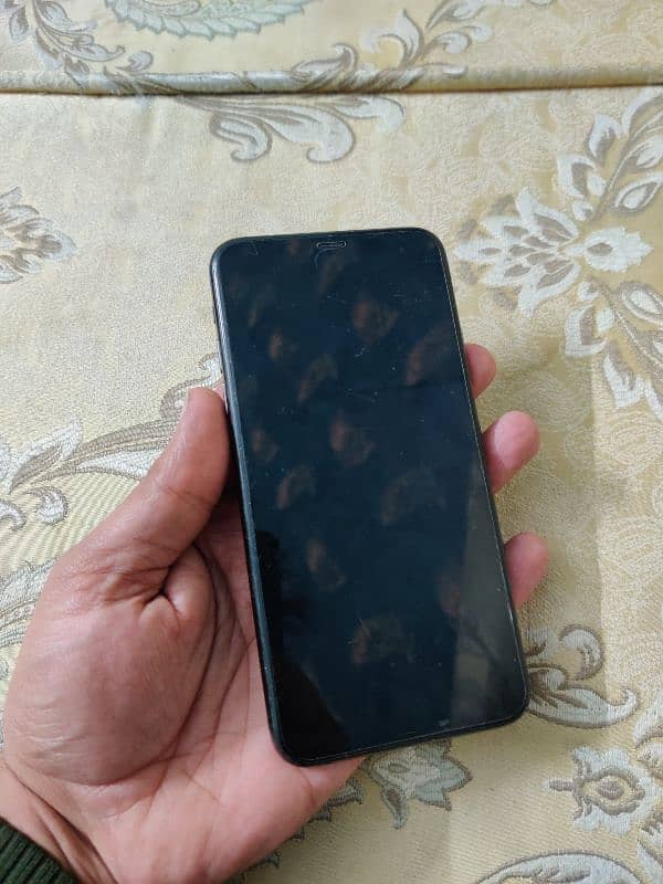 iPhone 11 pro max (256gb) 5