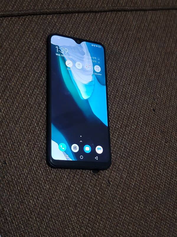 Vivo Y1s 1