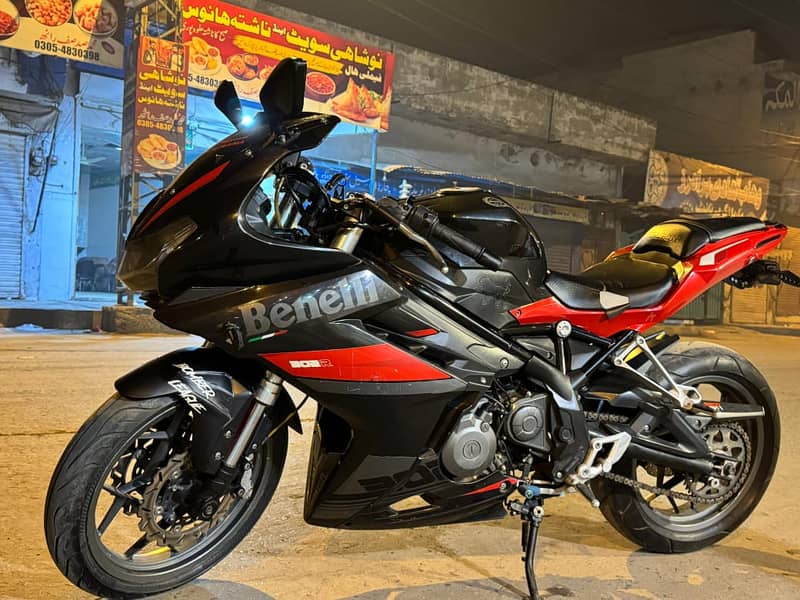 Benelli 302r modal 2018 WhatsApp 03074111888 0