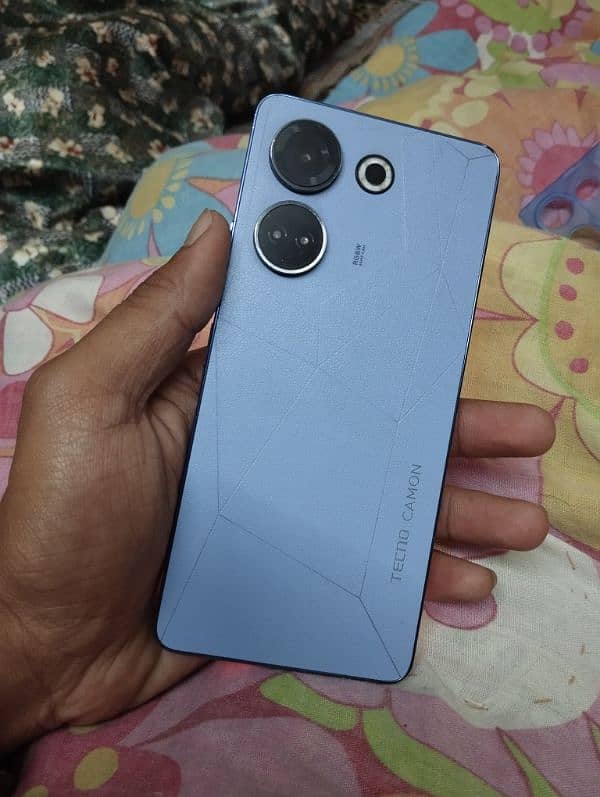 Tecno camon 20 8/256 sale or exchange 1