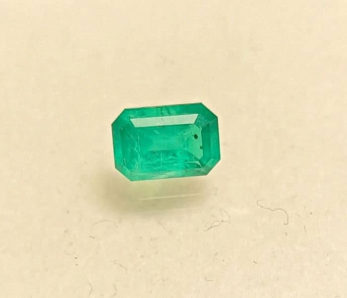 Natural Emeralds Swat (0.90 cents) 5