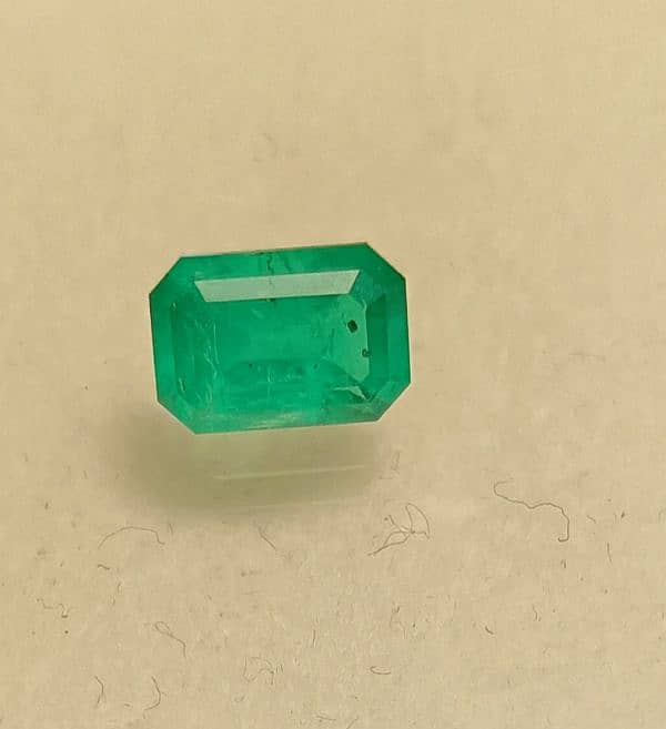 Natural Emeralds Swat (0.90 cents) 6