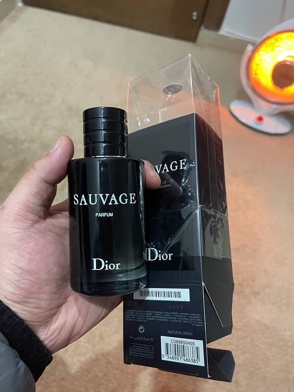 OUD ISPAHAN AND SAUVAGE PERFUME 4